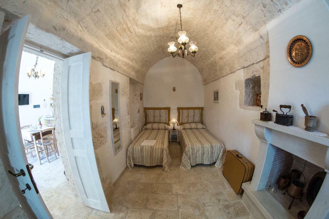 Agriturismo Grotta Di Figazzano ชิสแตร์นีโน ภายนอก รูปภาพ